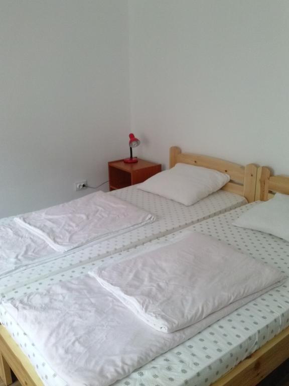 Guesthouse Daniel Орадя Экстерьер фото